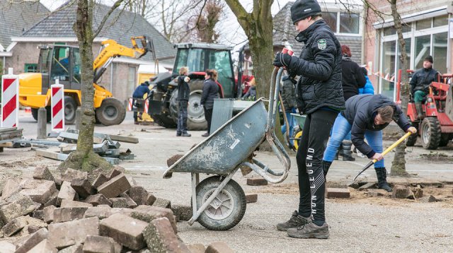 Uitruimen schoolplein (zaterdag 17 maart 2018)